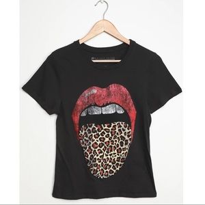 Leopard tongue washed black retro tee XS